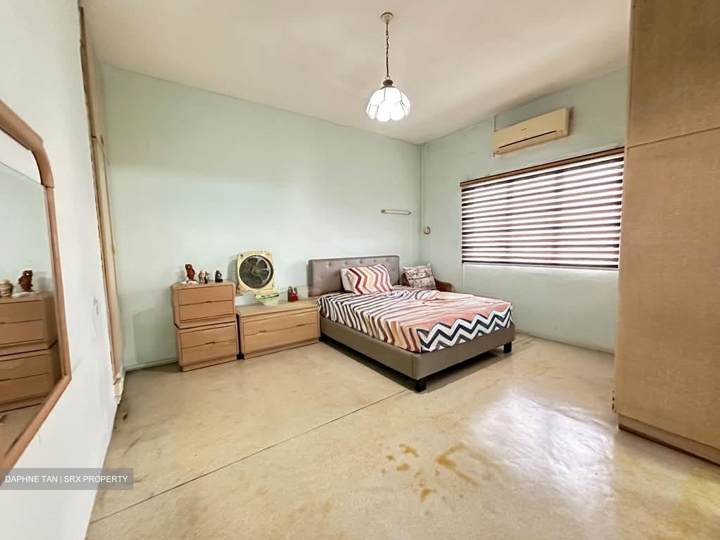 Sennett Estate (D13), Terrace #553575101